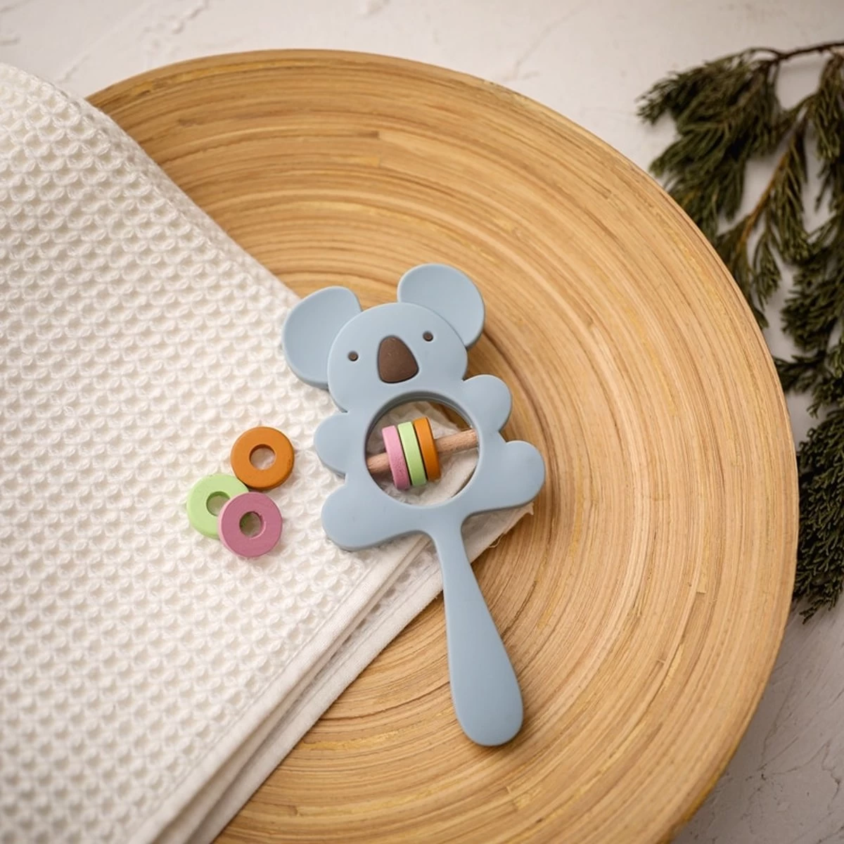 Merkloos Bijtring - Rammelaar - Babys - Speelgoed - Babyspeelgoed - Kraamcadeau - Siliconen - BPA Vrij - Blauw 1 Merkloos Bijtring - Rammelaar - Babys - Speelgoed - Babyspeelgoed - Kraamcadeau - Siliconen - BPA Vrij - Blauw