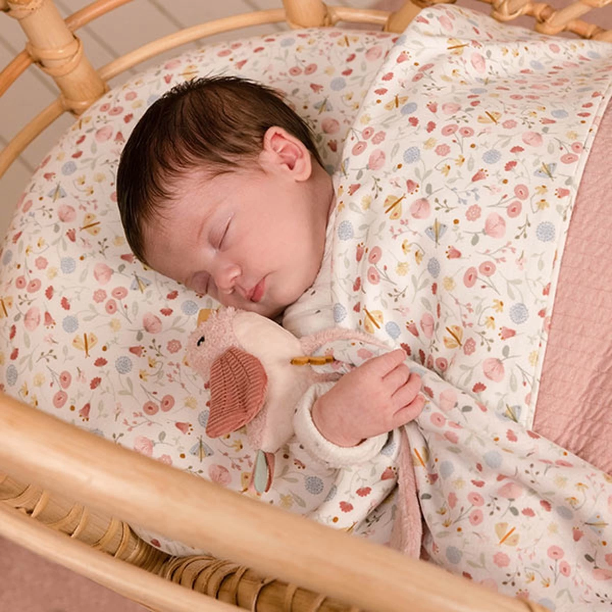 Knuffeldoekje Flowers & Butterflies - Little Dutch 3 Knuffeldoekje Flowers & Butterflies - Little Dutch - Afbeelding 3