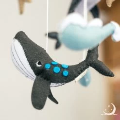 Wavy Dreams - Boxmobiel - Dieren Mobiel Babykamer - Mobiel Baby - Kraamcadeau - Baby Cadeau Jongen - Baby Mobiel - Blue Waves -Babyspeelgoed Winkel 1200x1200 374