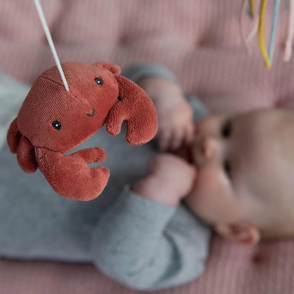 Little Dutch Houten Muziekmobiel - Wit/Roze - Ocean 8 Little Dutch Houten Muziekmobiel - Wit/Roze - Ocean - Afbeelding 8