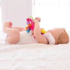 Playgro Clip Clop Rammelaar - Roze - Activiteitenspeeltje - Kraamkado 21 Playgro Clip Clop Rammelaar - Roze - Activiteitenspeeltje - Kraamkado -Babyspeelgoed Winkel 1200x1200 57