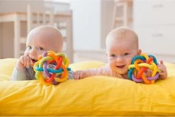 Playgro Buigbare Bendy Ball - Grijp- En Bijtspeelgoed - Incl Rammelaar - Activiteitenbal 16 Playgro Buigbare Bendy Ball - Grijp- En Bijtspeelgoed - Incl Rammelaar - Activiteitenbal -Babyspeelgoed Winkel 1200x802 2