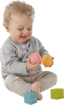 Sophie De Giraf - So Pure - Ballen En Blokken -Babyspeelgoed Winkel 733x1200