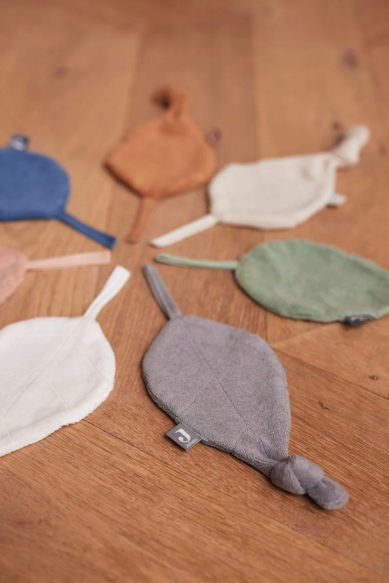 Jollein Speendoekje Badstof Leaf - Storm Grey 2 Jollein Speendoekje Badstof Leaf - Storm Grey - Afbeelding 2