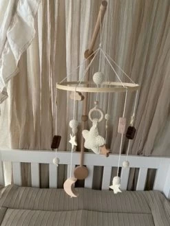 Baby Mobiel Sterren + Houten Mobiel Houder - Boxmobiel – Babyshower Cadeau Baby Mobiel – Wieg Mobiel – Kraamcadeau -Babyspeelgoed Winkel 900x1200 3